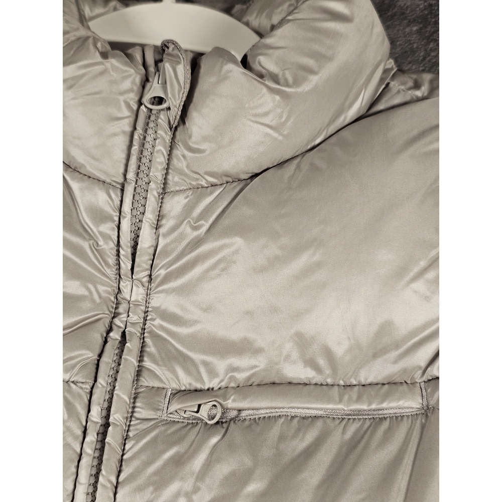 Fabletics Women's Quilted Puffer Vest Silver‎ Full Zip Stretch Panels Medium - Picture 3 of 8